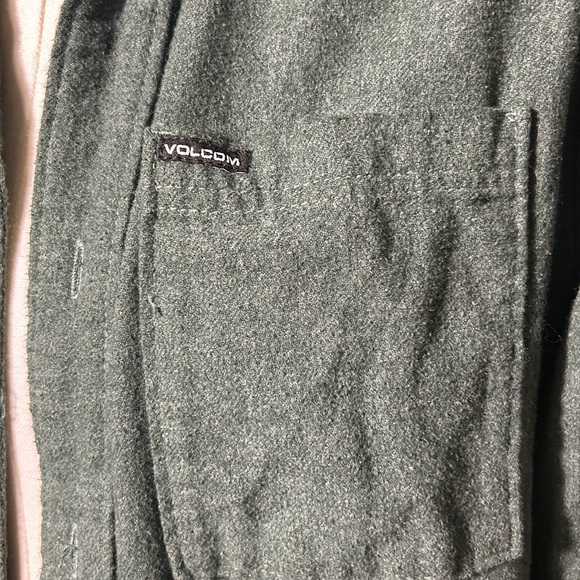 Volcom button up - Picture 2 of 3